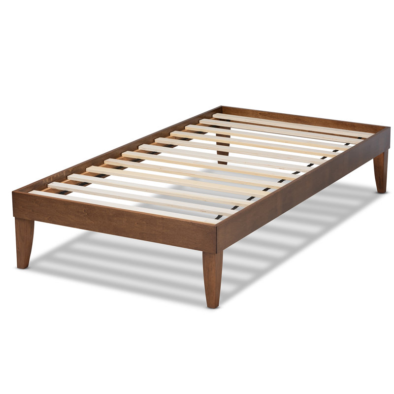Lilia 14.17" Platform Bed, Full