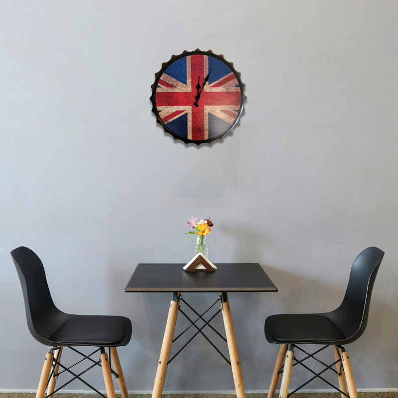 Aapeli Metal Wall Clock