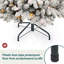 Arbre de Noël enneigé avec pomme de pin-2103023073