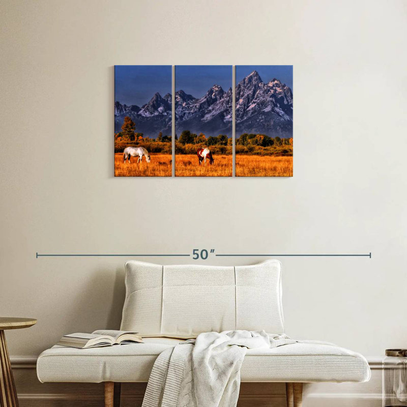 Chevaux d'Alvord broutant à Grand Teton, H 20 po x l 33 po