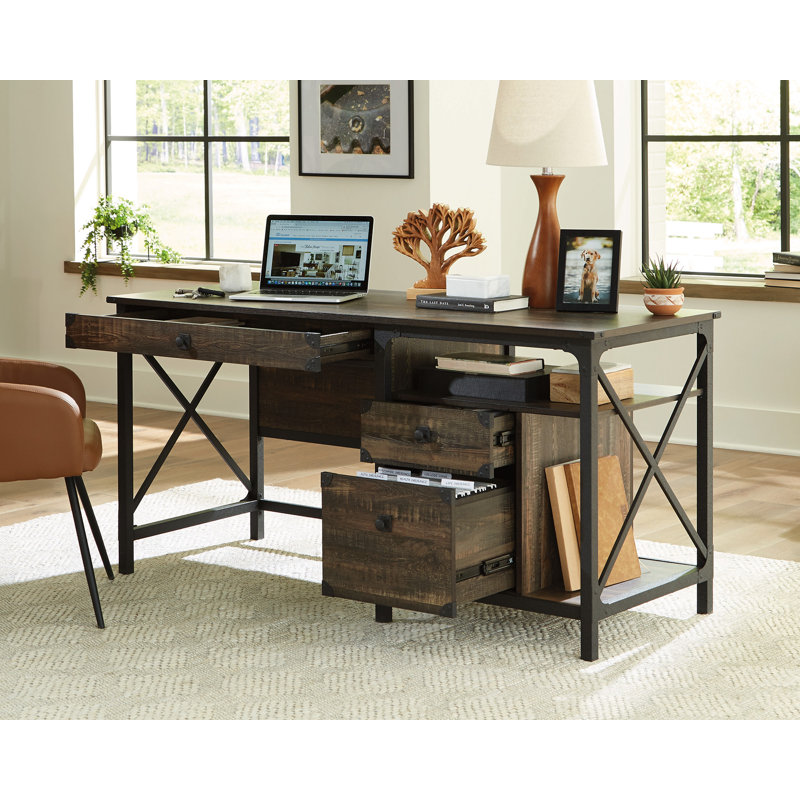 Bureau d'ordinateur Steel River