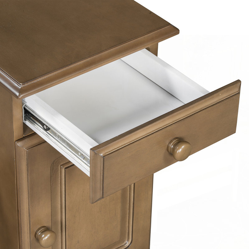 Versatile Flip Top Side Table with Multiple Functionalities for Various Spaces, Brown