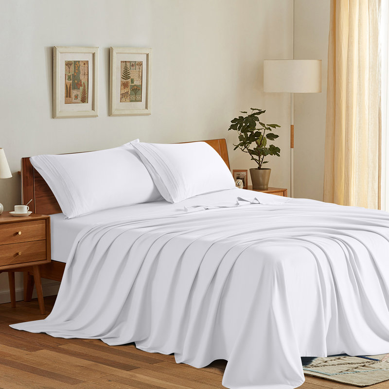 Microfiber Sheet Sets 4 Pieces, Full SheetSet 1FittedSheet & 2 Standard Pillowcase, White