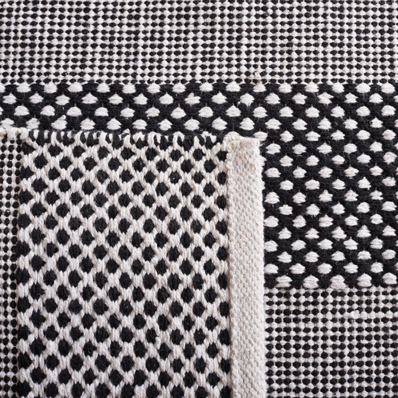 Tapis rayé kilim802 ivoire / noir, Rectangle de 5 pi x 8 pi