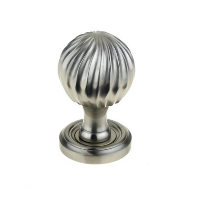 Cleary Passage Knobset