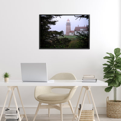 Socked In By Fog, giclée encadrée, design par Rick Berk