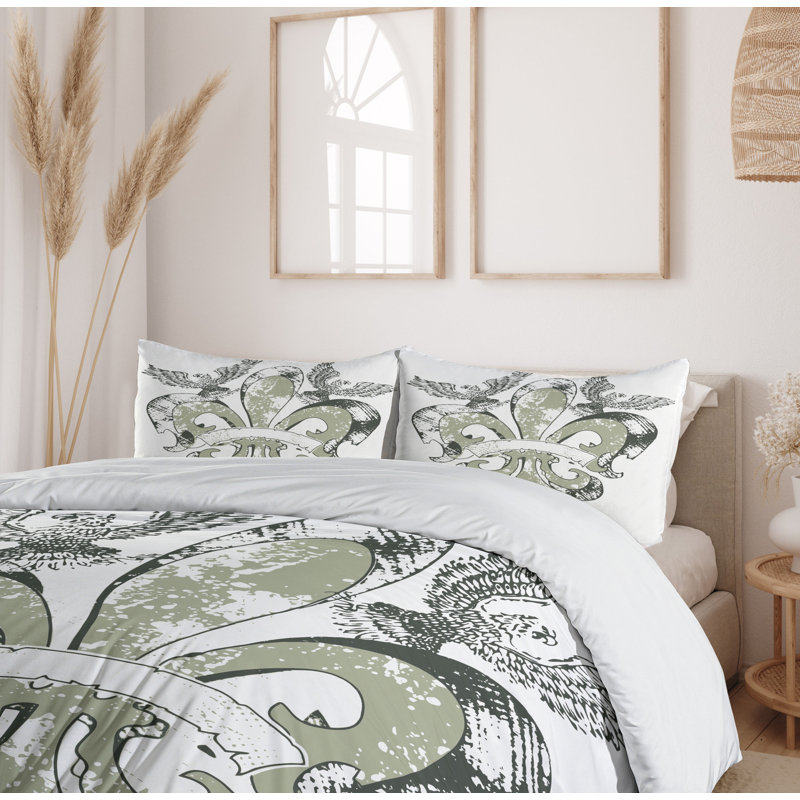 King Size Green and White Fleur De Lis Duvet Cover Set