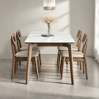 Ensemble de table et de chaises élégantes