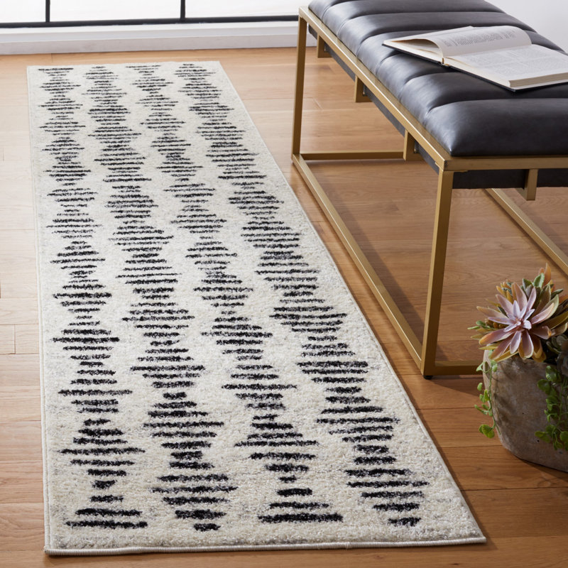 Tapis ivoire / noir Castonguay, Tapis de couloir 2 pi x 13 pi