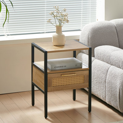 Table de bout en rotin 15,75 po avec tiroir, table de chevet moderne, pieds en métal, table d'appoint pour le salon, la chambre à coucher, naturel (1 pièce)