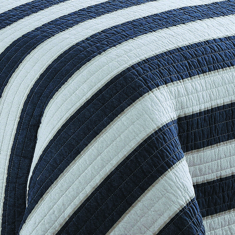 Hampton Coastal Cotton Striped Quilt, Full/Queen Quilt + 2 Shams + Throw Pillow, Navy Blue