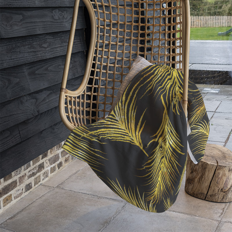Ragusa Quilted Throw Blanket