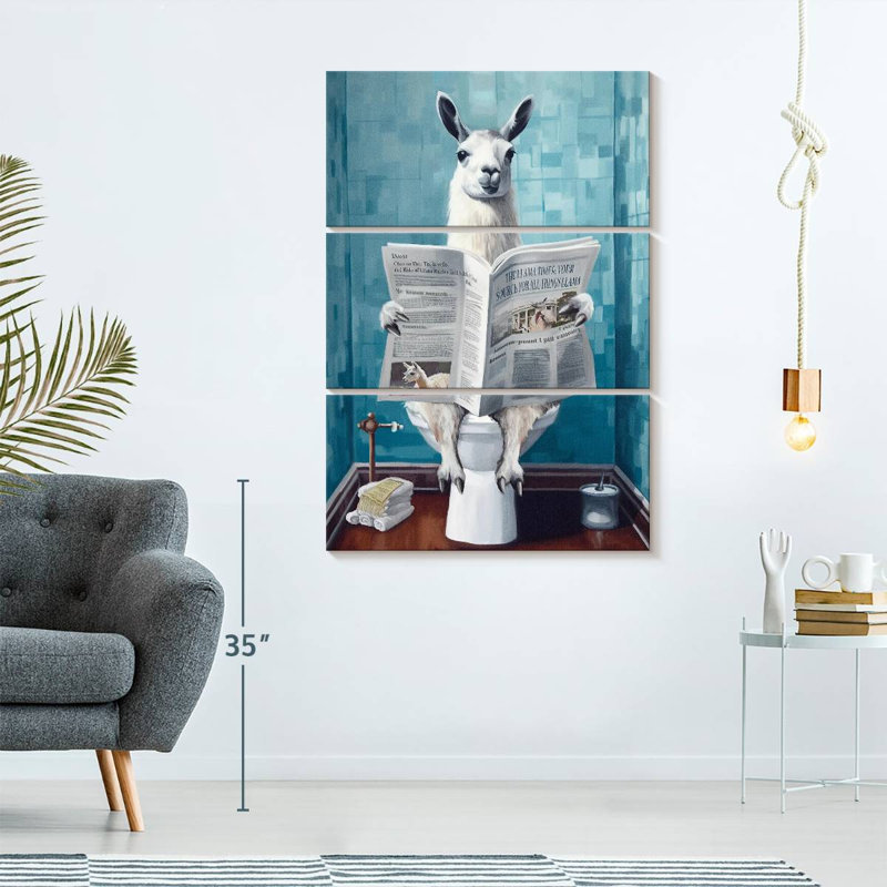 «Funny Animal Llama On A Toilette», reproduction sur toile 3 pièces par Furry Portraits, H 65 po x l 42 po x P 1,25 po
