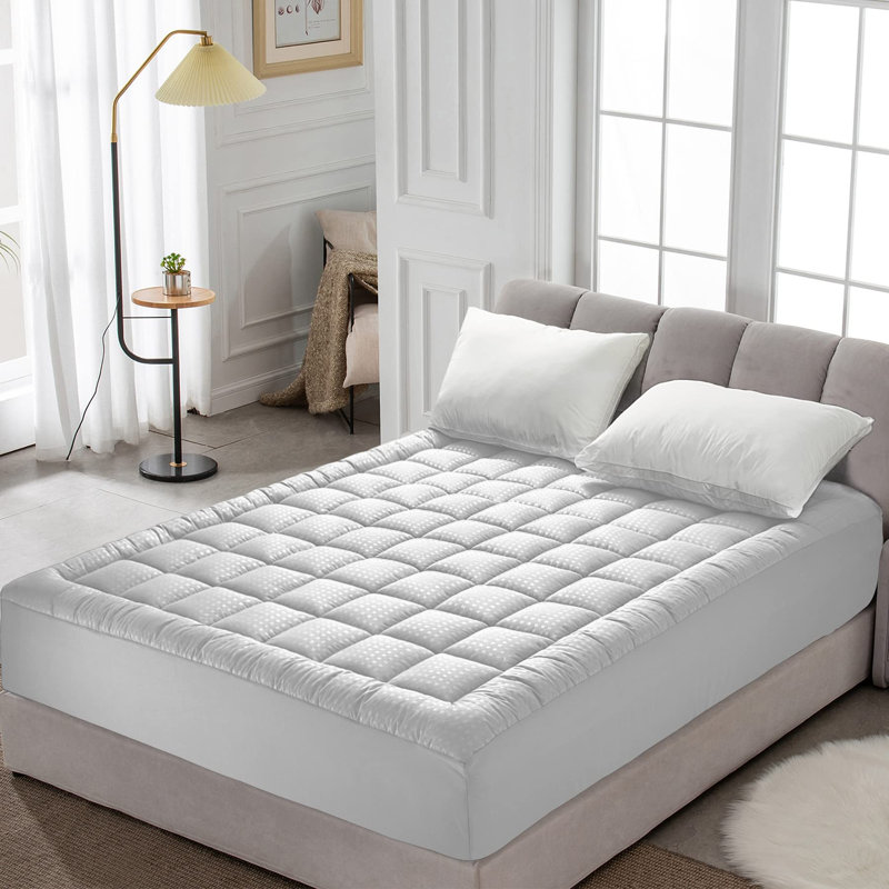 Crotty 350g Filled Checkerboard Pattern Mattress Topper, Queen, White