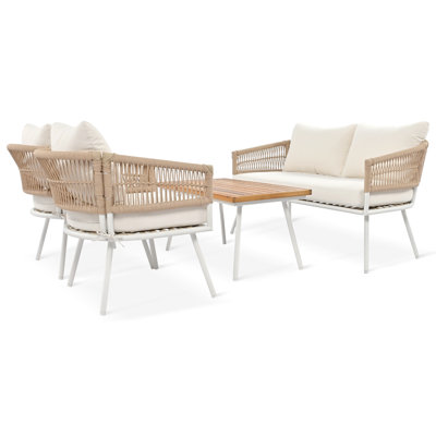 Style de patio avec housses et table solide - coussins de conversation beige