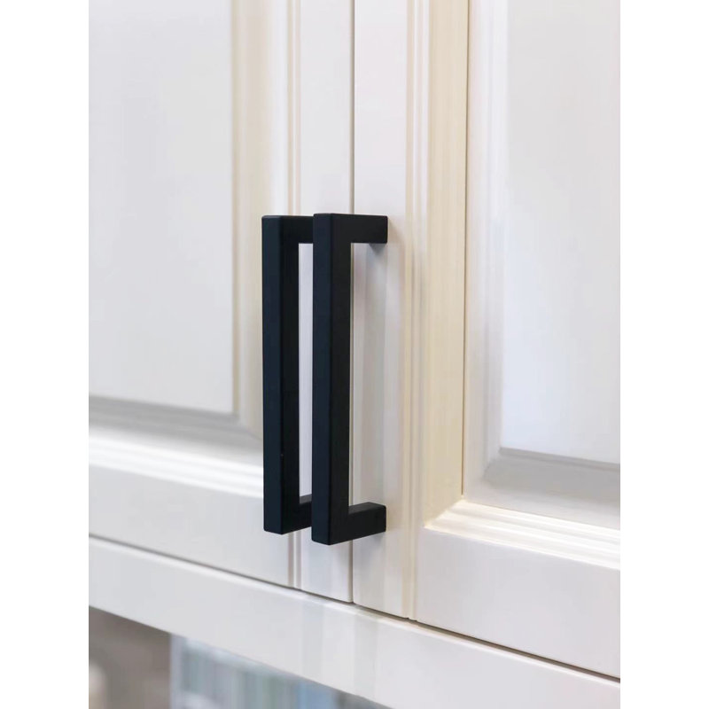 3 13/16" Centre to Centre Bar Pull, Black Matte