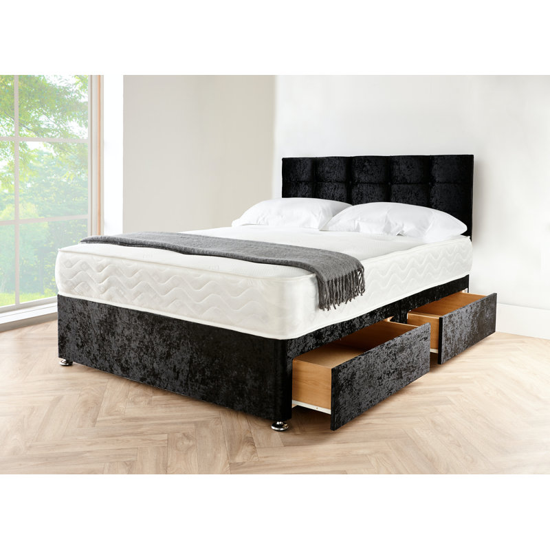 Pinegar Bed, Black Chenille, 160 x 220cm