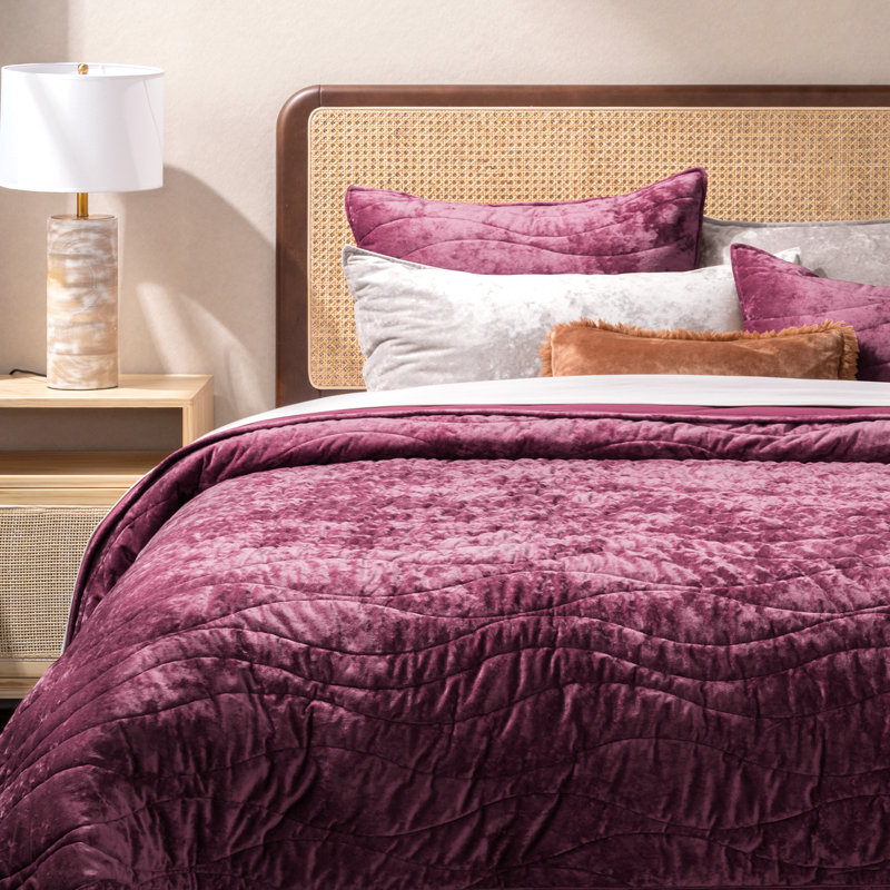 EVERGRACE Wave Crushed Velvet Duvet Cover & Comforter Set - Queen/King Size Oversized Bedding Set with 2 Shams, Mauve Purple