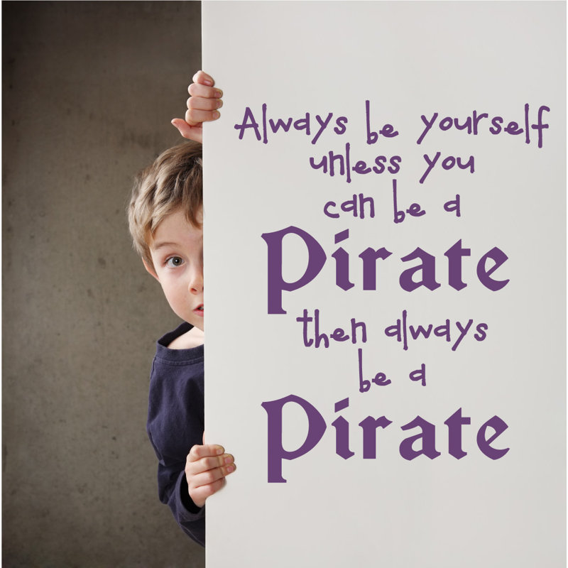 Décalcomanie murale toujours en pirate, H 38 po x l 31 po x P 0,01 po, Violet