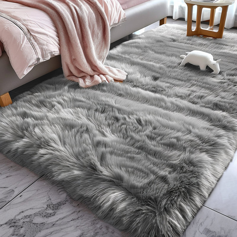 Faux Sheepskin Indoor Rug, Rectangle 4' x 6'