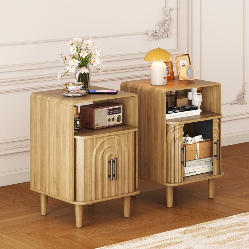 Table de bout cannelée avec rangement, ensemble de 2, petite table de chevet avec porte, Bois