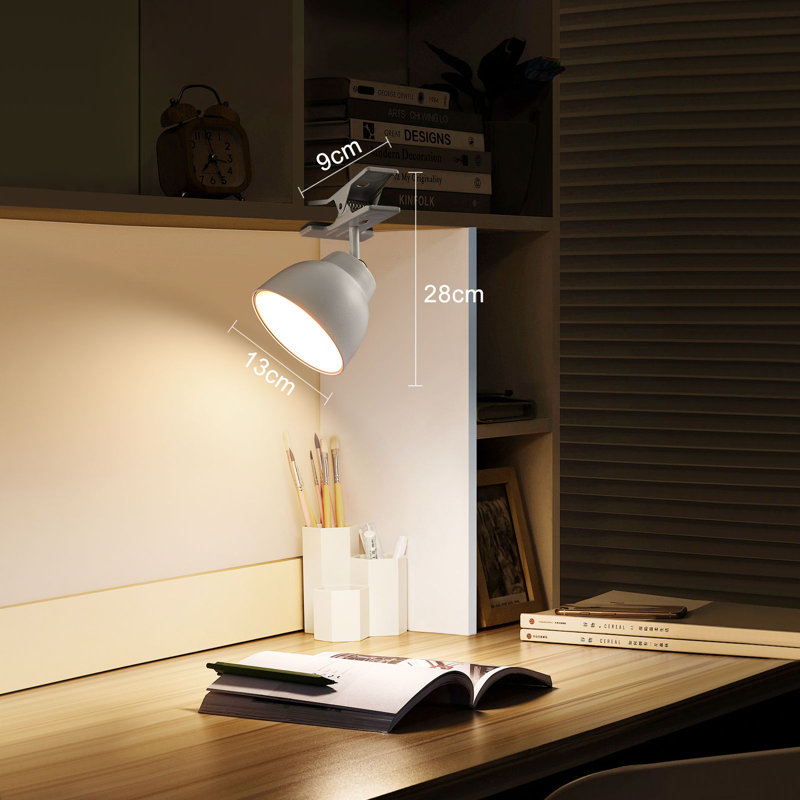 Sonrisa Metal Arched Lamp, White