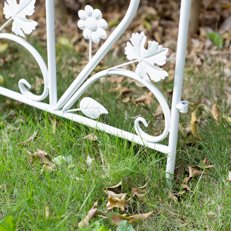 24.3'' H x 118'' W White Metal Fence Panels Included