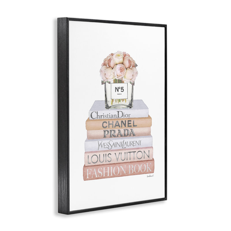 Glam Bookstack & Flowers, estampe numérique par Amanda Greenwood, H 18 po x l 12 po, Giclée encadrée noir minuit