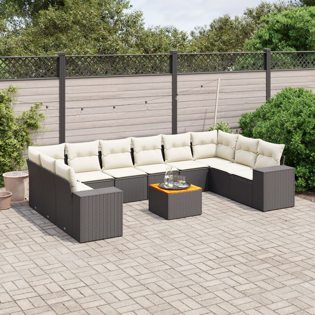 Gartensofa mit Kissen