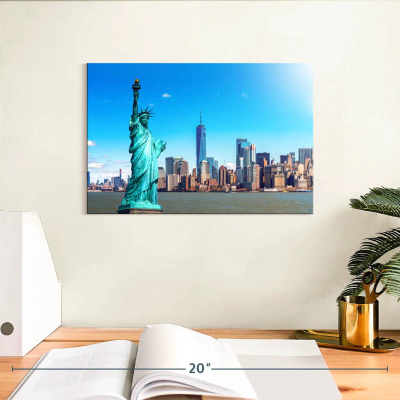 Rorry Statue Of Liberty, 8" H x 12" W