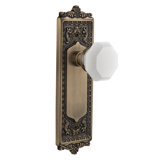 Egg & Dart Plate with Waldorf White Milk Knob