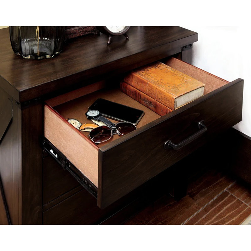Table de chevet rustique en bois massif avec placage noyer foncé et 3 tiroirs