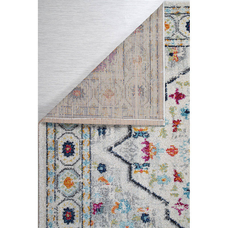 Manolis Machine Made Indoor / Outdoor Area Rug, Rectangle 2'7" x 4'11"