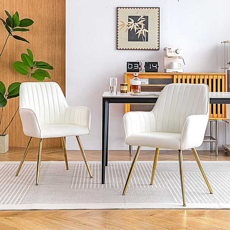 Ensemble de 2 chaises de salle à manger en similicuir - chaises d'appoint modernes à dossier moyen avec pieds plaqués or - chaises de salon rembourrées (blanc, ensemble de 2)