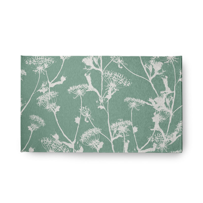 Anastasiya Floral Machine Woven Chenille Indoor / Outdoor Area Rug in Green/White, Rectangle 1'6" x 2'6"