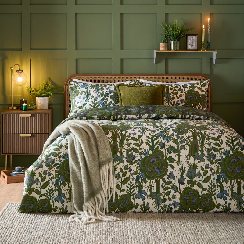Garden Of Wonder Polyester Floral Duvet Cover Set with Pillowcases Included, Double Duvet Cover Set + 2 Standard Pillowcases