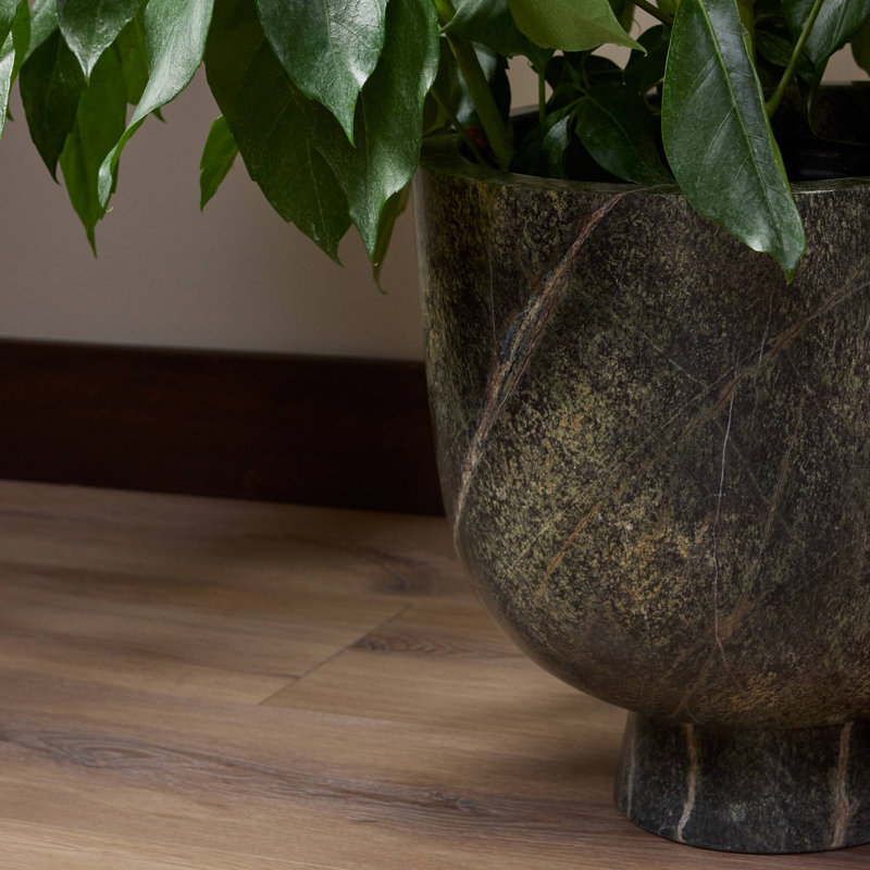 Avenza Planter