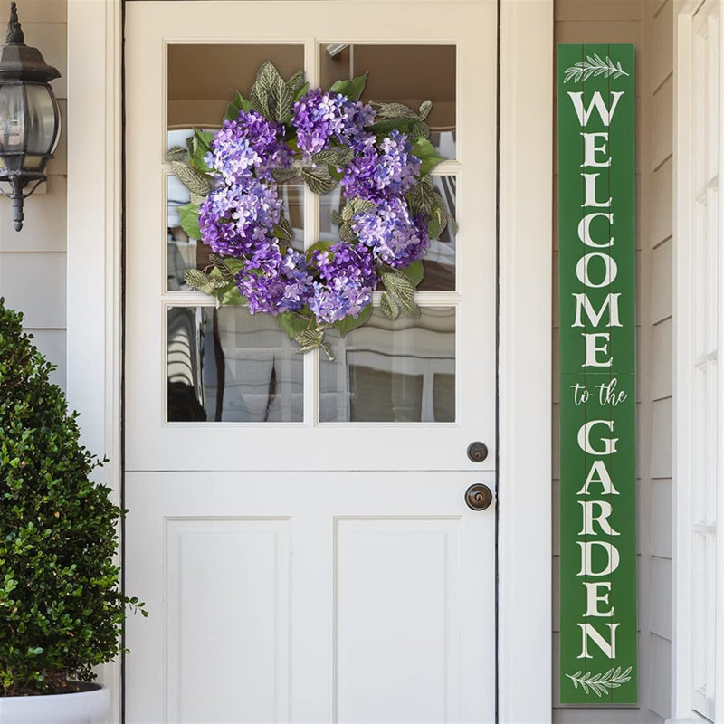 Fresh (Live) Hydrangea Polyester 22'' Wreath
