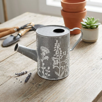 Joycelyn Handmade Metal Table Vase