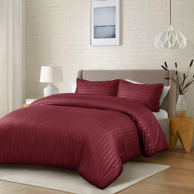 Nisreen Microfiber Striped Duvet Cover with Pillow Shams Included