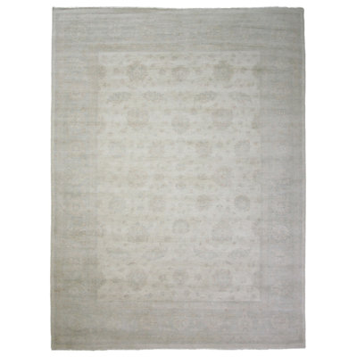 Daugherty Hand Knotted 10x14 Ivory Rug
