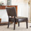 Fauteuil d'appoint contemporain en cuir mélangé brun avec assise en faux bois massif séché au four et aspect moderne-277541543