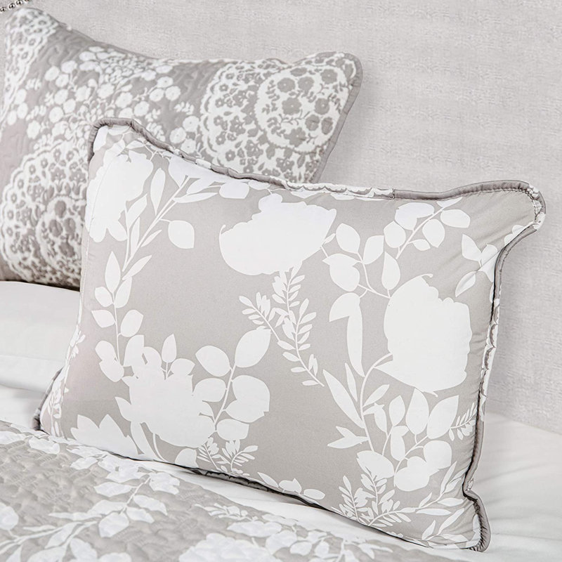 Polyester Floral Quilt, Queen Quilt + 2 Shams, Light Greige/White