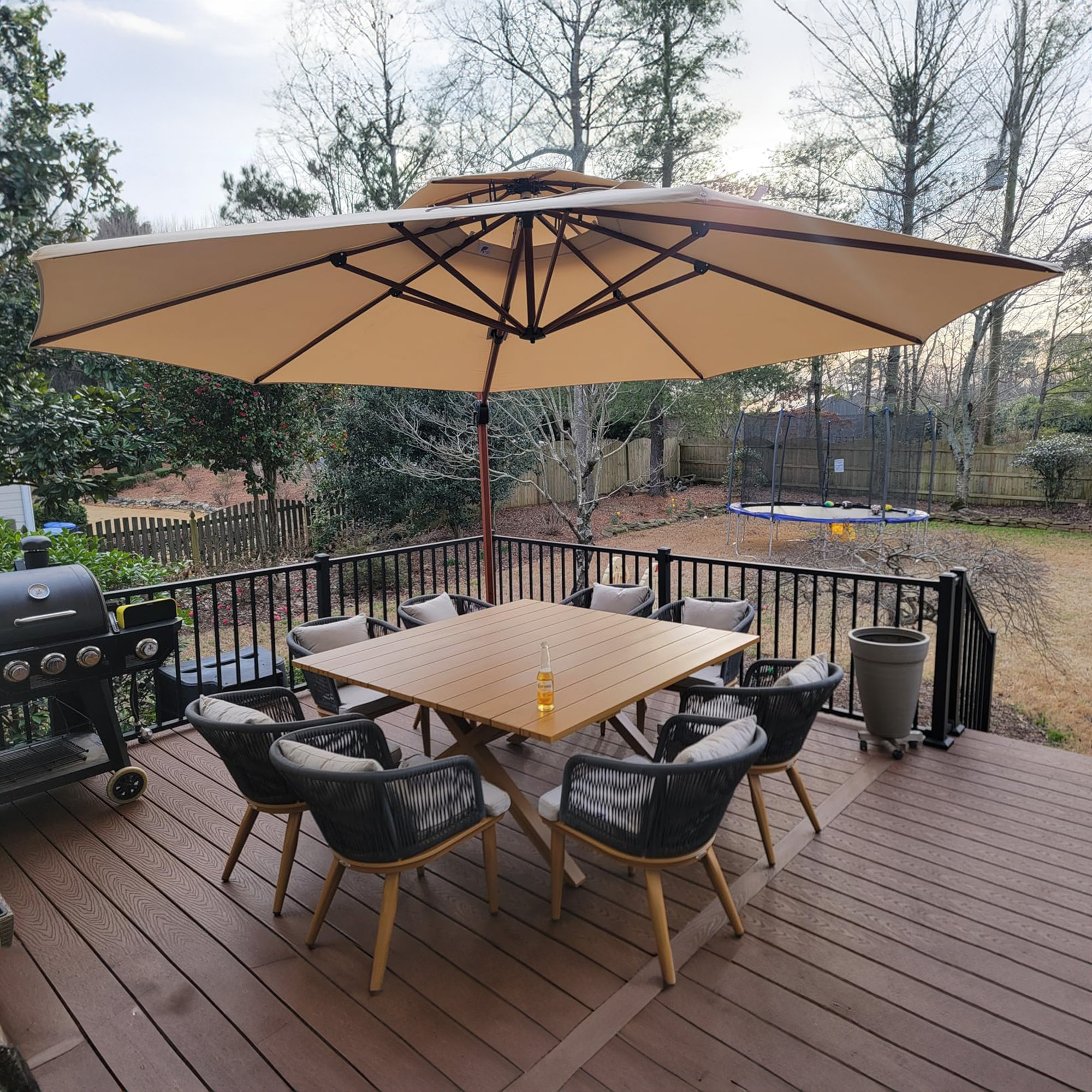 Freeport Park® Parasol en porte-à-faux en bois rond 11/12 pi avec