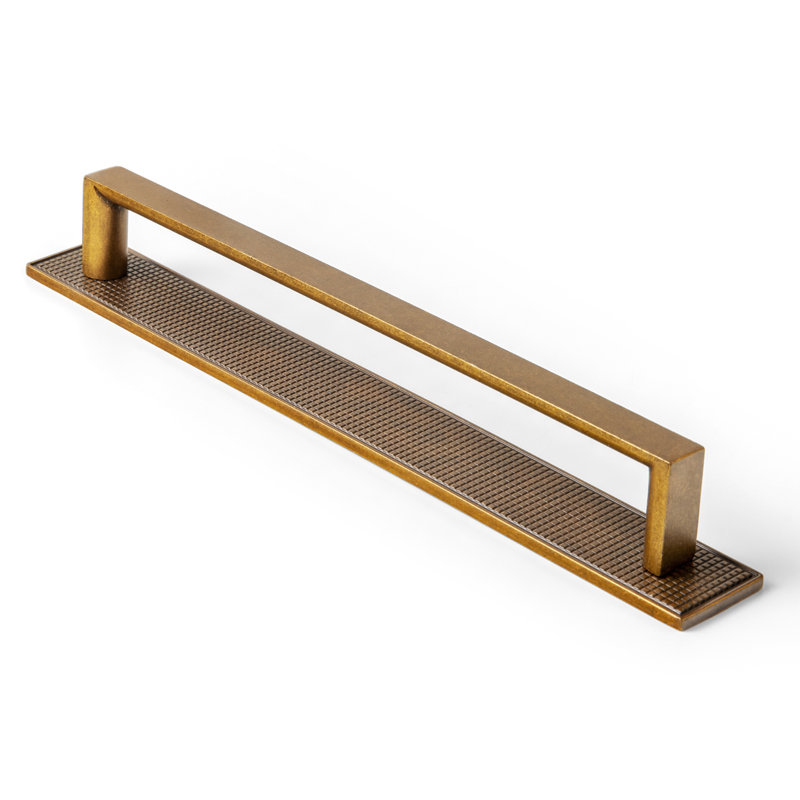 Poignée de bar classique avec contre-plaque (G017), Laiton antique, 7 3/5"