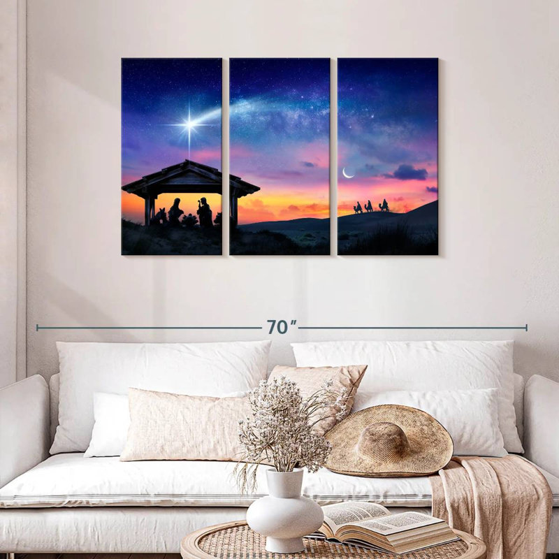 Adella Christmas Star, 28" H x 45" W