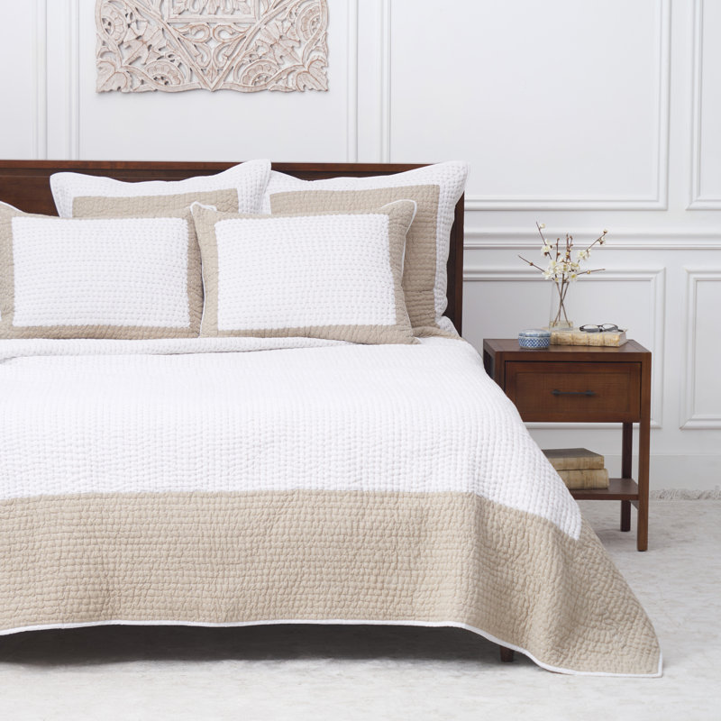 White/Beige Cotton Reversible Quilt, King Quilt