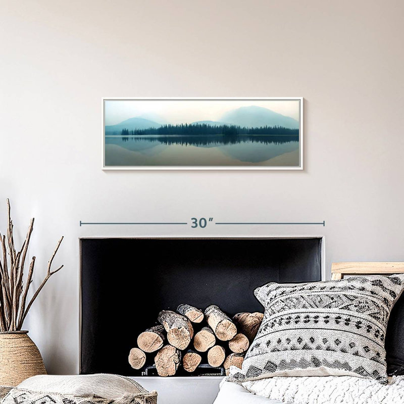 Lakeside Mountain Forest, 25 po x 9 po, Cadre flottant blanc