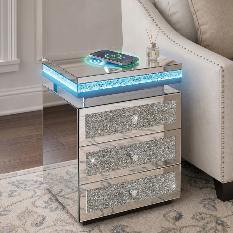 Station de charge sans fil avec table de chevet en miroir: lumières DEL Table de bout en chevet en cristal concassé pour chambre à coucher 3 tiroirs Table d'appoint moderne argentée pour le salon Bureau Décoration intérieure