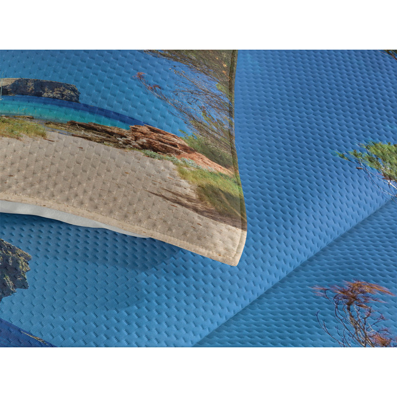 Island Coastal Polyester Coverlet, Queen Bedspread + 2 Shams